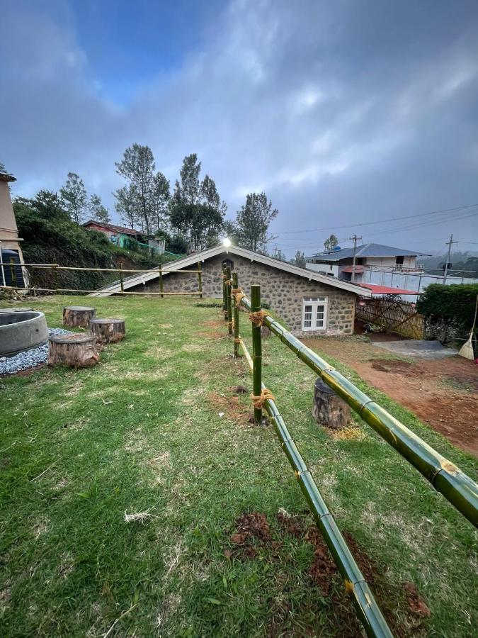 Sandy Holiday Home 5 Bhk Ooty Eksteriør bilde